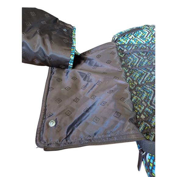 Vera Bradley Stroll Around Baby Bag - Picture 6 of 7